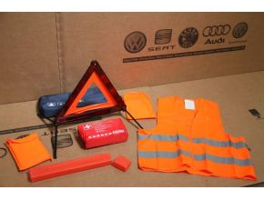 Kit securité urgence avece gilet orange et trousse secours